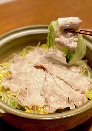 【簡単】たっぷりレタスと豚肉の水無し鍋-レシピのメイン写真