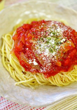 ベーコンと玉ねぎの簡単トマトソースパスタ-レシピのメイン写真