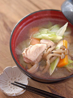 鶏もも肉と白菜の具だくさん汁-レシピのメイン写真