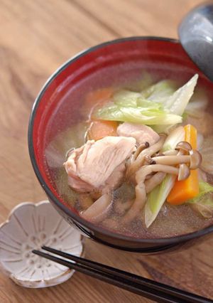 鶏もも肉と白菜の具だくさん汁-レシピのメイン写真