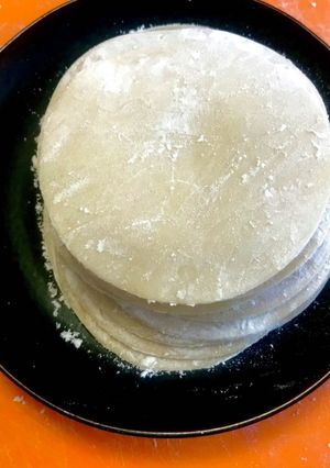 製麺機を使った全粒粉入り餃子の皮　-レシピのメイン写真