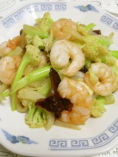 カリフローレと海老の炒め物-レシピのメイン写真