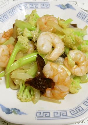 カリフローレと海老の炒め物-レシピのメイン写真