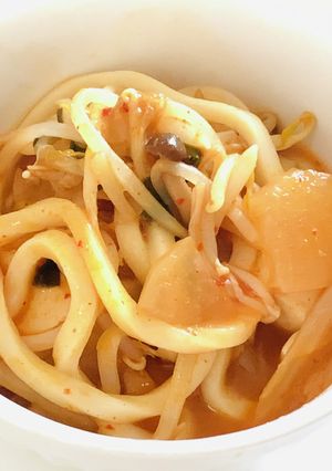 もやしいっぱいうどん！キムチ鍋の最後には-レシピのメイン写真