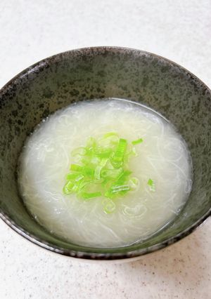 中華スープ♪さしみのツマを麺がわりに-レシピのメイン写真