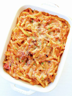 旨味たっぷり【マカロニのトマトチーズ焼き-レシピのメイン写真