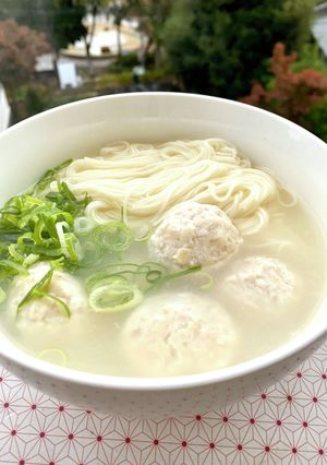 鶏白湯風。鶏肉団子にゅうめん-レシピのメイン写真