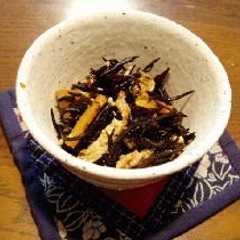 A picture of 大豆とひじきの炒め煮.