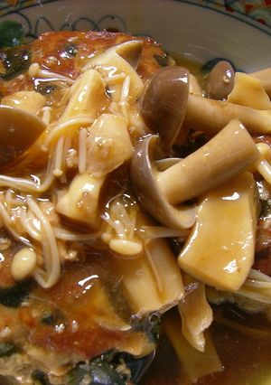 ふわふわ♪ワカメと豆腐の餡かけハンバーグ-レシピのメイン写真