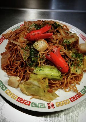 タコさんウインナー&イカ焼きそば!-レシピのメイン写真