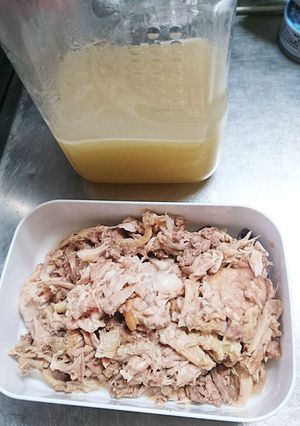 下ネタネギをいれたの鶏ガラスープとガラ-レシピのメイン写真