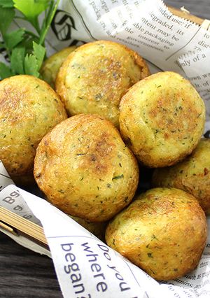 後引く美味しさ♡ほうれん草のポテトパフ-レシピのメイン写真