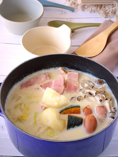 子ども喜ぶ♡豆乳味噌のクリーミー鍋-レシピのメイン写真