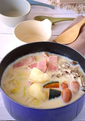 子ども喜ぶ♡豆乳味噌のクリーミー鍋-レシピのメイン写真