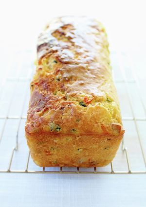 朝食・おやつに【ケークサレ（ズッキーニ）-レシピのメイン写真