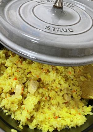 ストウブ22㎝で簡単チキンカレーピラフ-レシピのメイン写真