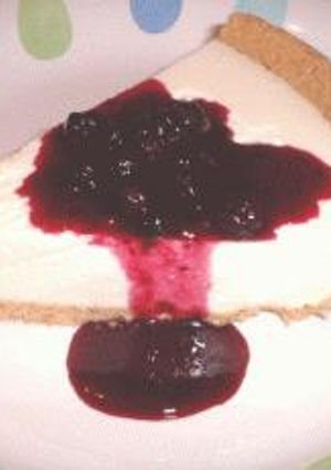 失敗なし!の、レアチーズケーキ(&ブルーベリーソース)-レシピのメイン写真