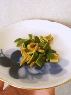 フェイジョアの皮茶-レシピのメイン写真