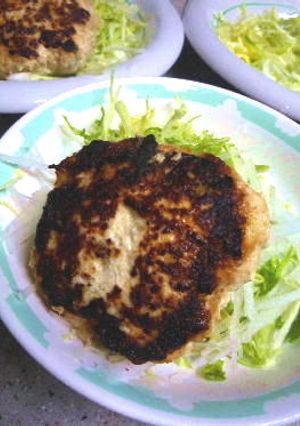 安くてヘルシー　鶏胸肉と豆腐のハンバーグ-レシピのメイン写真