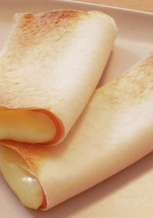 春巻きの皮で☆ハムチーズブリトー-レシピのメイン写真
