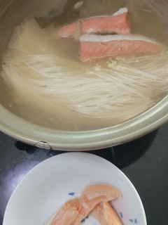 味噌汁で鮭を茹でてそうめん味噌汁-レシピのメイン写真
