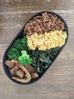 JK☆豚ひき肉の3色そぼろ弁当♪-レシピのメイン写真