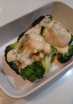 ブロッコリーの簡単！チーズソース-レシピのメイン写真
