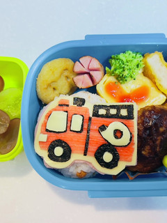 簡単キャラ弁 消防車 働く車-レシピのメイン写真