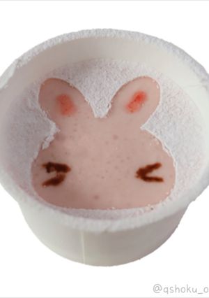 ウサギさんのいちごレアチーズケーキ-レシピのメイン写真