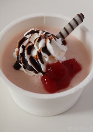 ストロベリーチョコパフェ-レシピのメイン写真