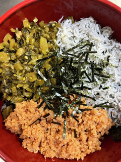 時短過ぎ☆しらす鮭高菜の3色丼-レシピのメイン写真