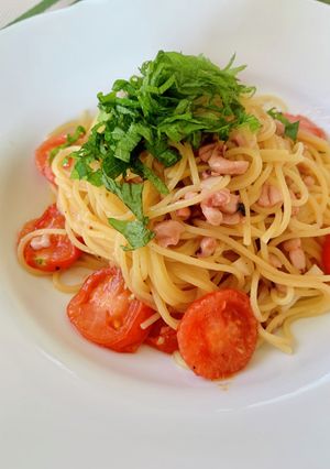 イカ塩辛とトマトのアヒージョ風パスタ-レシピのメイン写真
