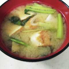 รูปของ 味噌汁にひと振りで奥深い旨味！