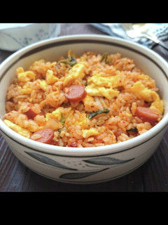 ウインナーと玉ねぎと卵のキムチチャーハン-レシピのメイン写真