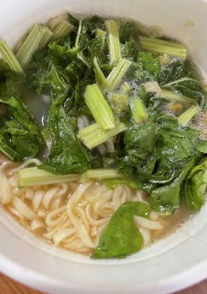 乾燥大根の葉のカップラーメン追加-レシピのメイン写真