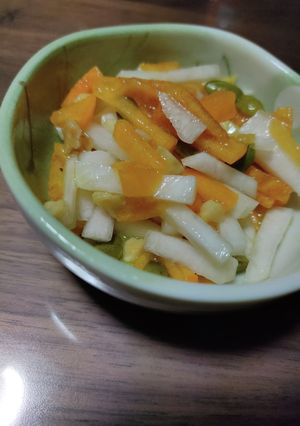 聖護院大根と柿のサラダ-レシピのメイン写真