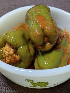 ピーマンの丸ごと肉詰めトマト煮-レシピのメイン写真