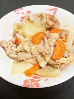 豚肉とカブと人参の塩麹炒め-レシピのメイン写真