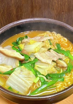 野菜たっぷりの辛ラーメン-レシピのメイン写真
