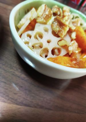 蓮根と柿のサラダ-レシピのメイン写真