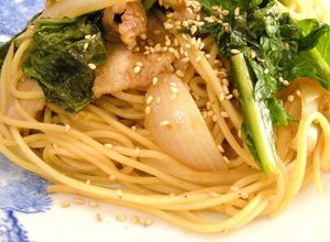 チシャ菜と豚バラの辛いパスタ-レシピのメイン写真