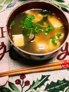 蜆と豆腐とワカメの赤だし-レシピのメイン写真
