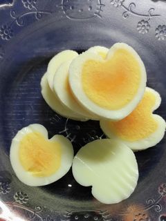 勤労感謝の日に感謝♡ハート型の茹で卵-レシピのメイン写真