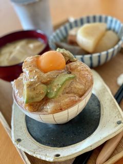 赤海老とアボカドの漬け丼-レシピのメイン写真