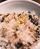 爽やか やわらかピンクの赤梅酢のご飯