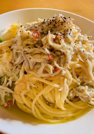 アヒージョ後の〆　しらすペペロンチーノ-レシピのメイン写真