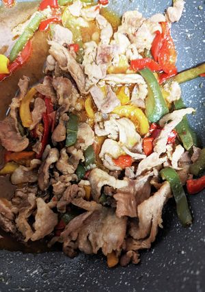 豚肉と、冷凍パプリカの炒め 弁当にも-レシピのメイン写真