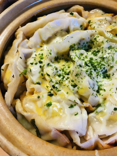 鍋の素●煮込みラーメン餃子のキムチーズ鍋-レシピのメイン写真