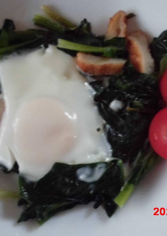 目玉焼きとほうれん草のソテー♪-レシピのメイン写真