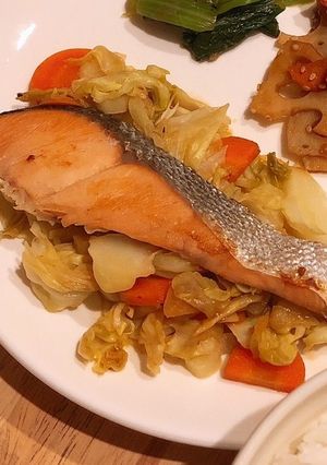 塩鮭の味噌キャベツ蒸し焼き-レシピのメイン写真